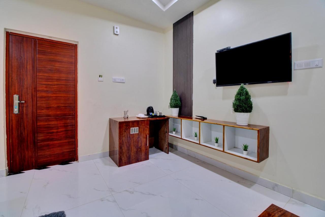 Collection O Hotel Mango Tree Khammam ภายนอก รูปภาพ