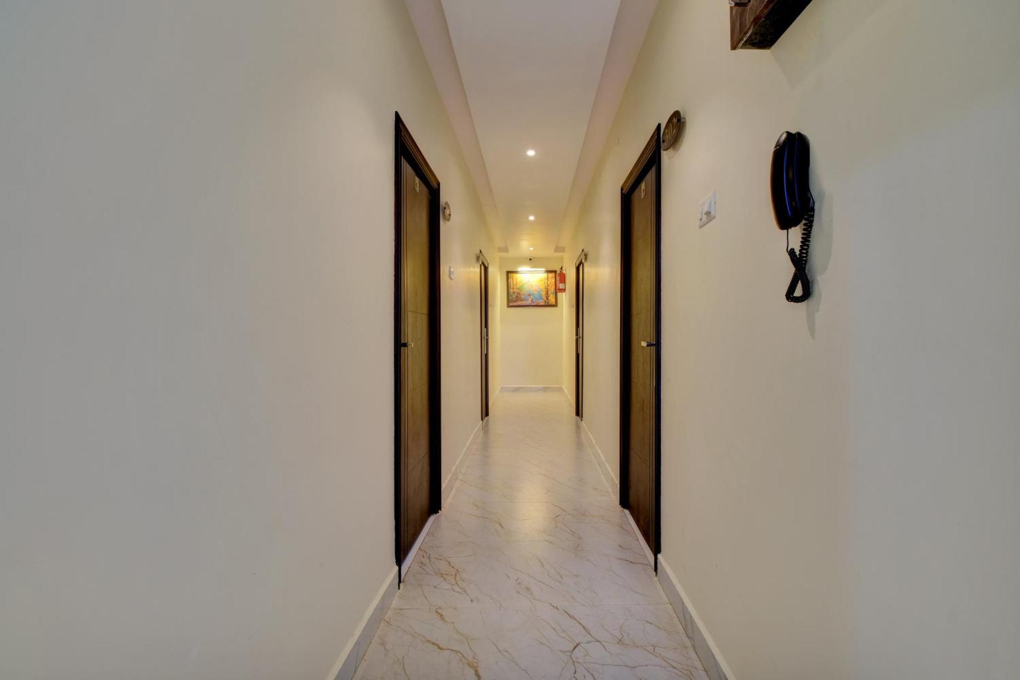 Collection O Hotel Mango Tree Khammam ภายนอก รูปภาพ