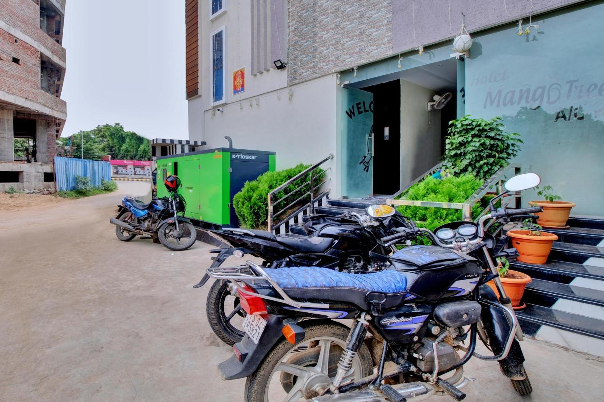 Collection O Hotel Mango Tree Khammam ภายนอก รูปภาพ