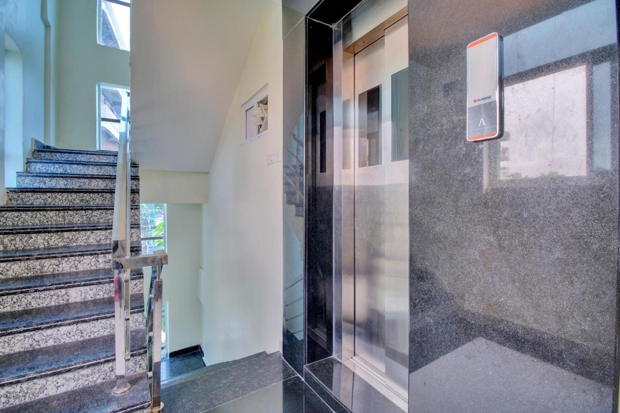 Collection O Hotel Mango Tree Khammam ภายนอก รูปภาพ