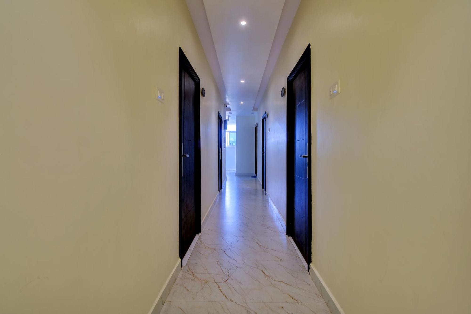 Collection O Hotel Mango Tree Khammam ภายนอก รูปภาพ