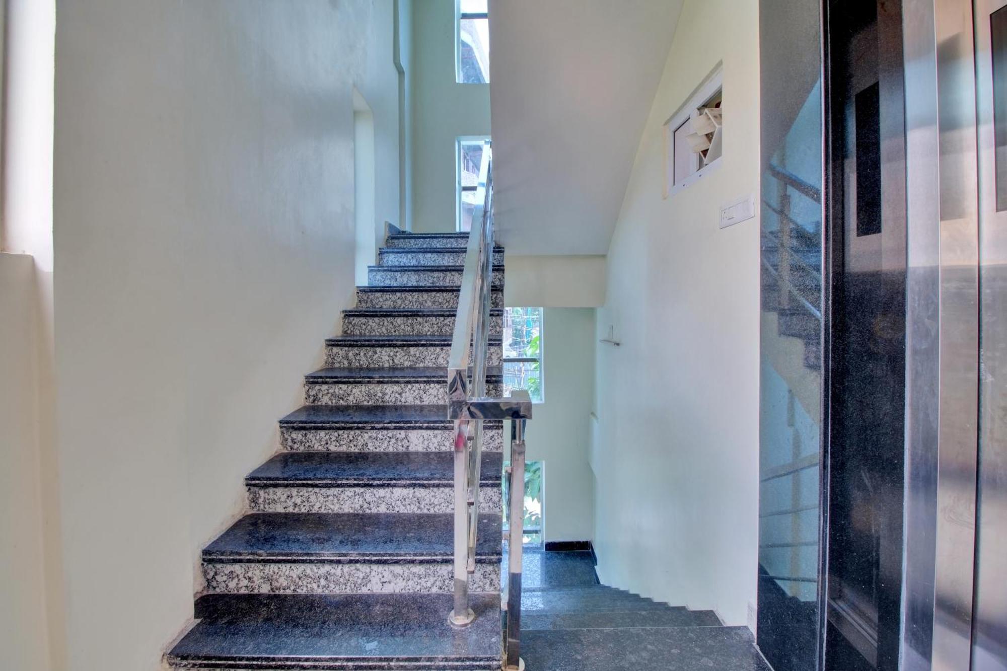 Collection O Hotel Mango Tree Khammam ภายนอก รูปภาพ